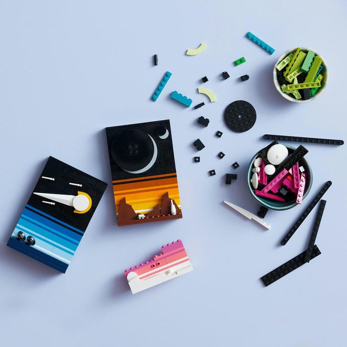 LEGO Ideas 21340 Tales of the Space Age