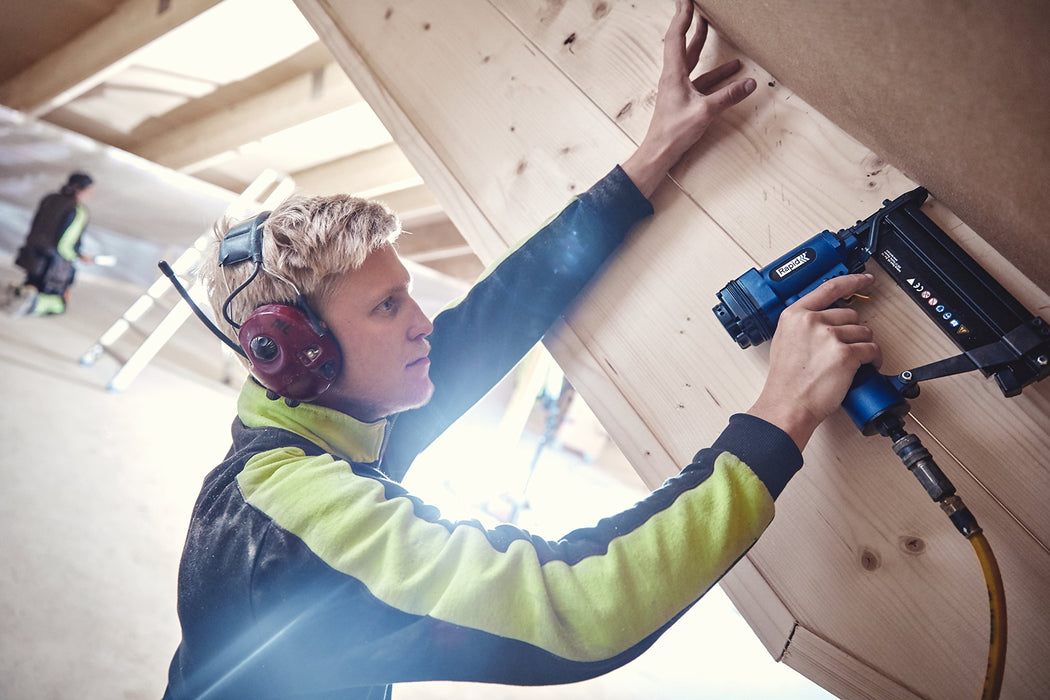 Rapid Pneumatic Nailer and Stapler PBS151 Corded Contact Actuation Trigger