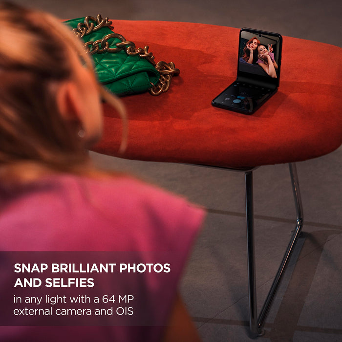 Motorola RAZR 40 - 5G smartphone - dual-SIM - RAM 8 GB / Internal Memory 256 GB - pOLED display - 6.9" - 2640 x 1080 pixels (144 Hz) - 2x rear cameras 64 MP, 13 MP - front camera 32 MP - summer lilac