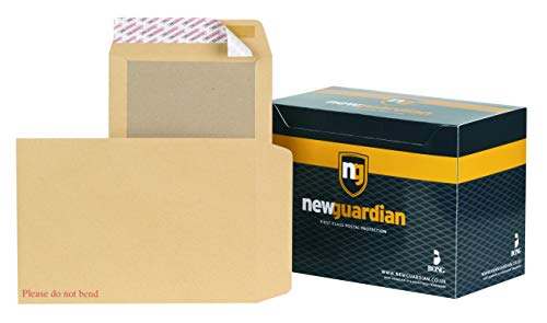 Best Value New Guardian H26326 Envelopes Heavyweight Board-backed Peel and Seal Manilla C4 [Pack of 125]