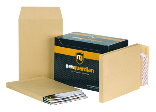 Best Value New Guardian Envelopes Heavyweight Peel and Seal Gusset 25mm 130gsm Manilla C4 (Pack 100)