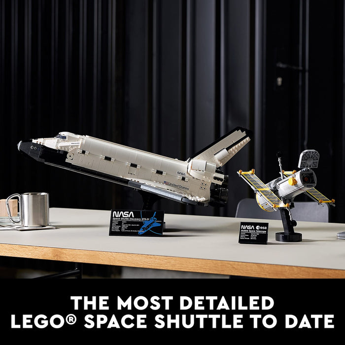 LEGO Creator 10283 NASA Space Shuttle Discovery