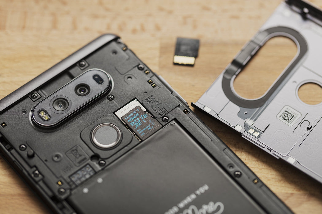 Best Value Kingston Canvas Go SDCG2/32GBSP MicroSD Card Capturing Life on the Move, Class10 UHS-I U3, Card Only