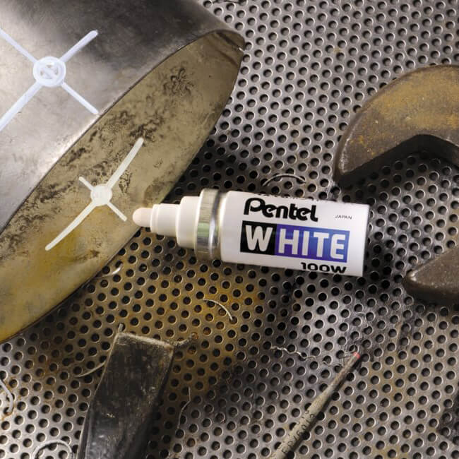 Pentel White Medium Paint Markers, Packung mit 12